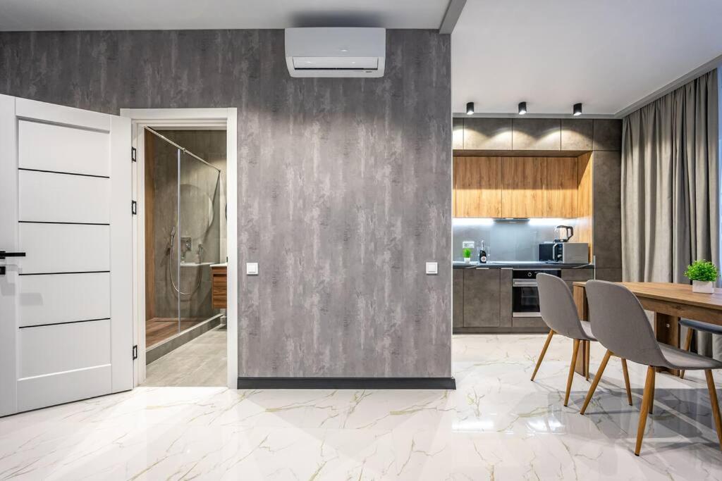 Новейшая Квартира Возле Моря Odesa Exterior photo