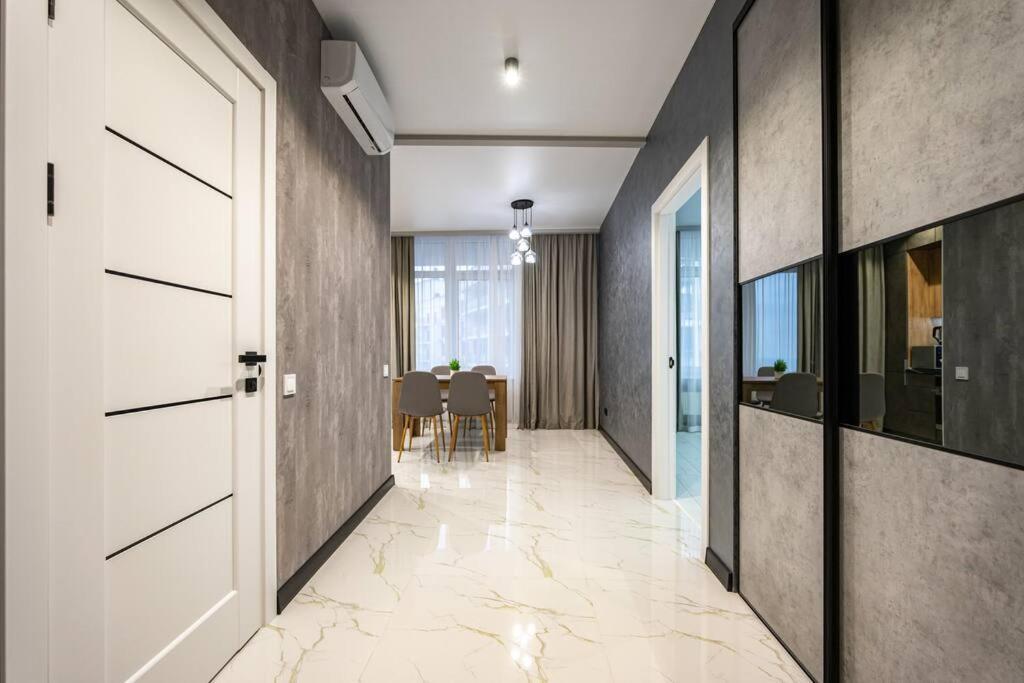 Новейшая Квартира Возле Моря Odesa Exterior photo